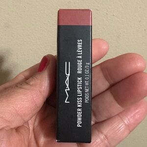 MAC Powder Kiss Lipstick - 926 DUBONNET BUZZ 🐝 Brand New Never Used.